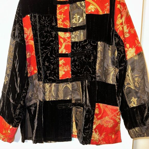 Chicos Medium (1) Silk Blend Black Red Gold Mandarin Style Patchwork Jacket EUC - Picture 2 of 13